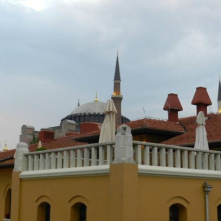 Berk Guest House - Grandma'S House Istanbul Exterior photo