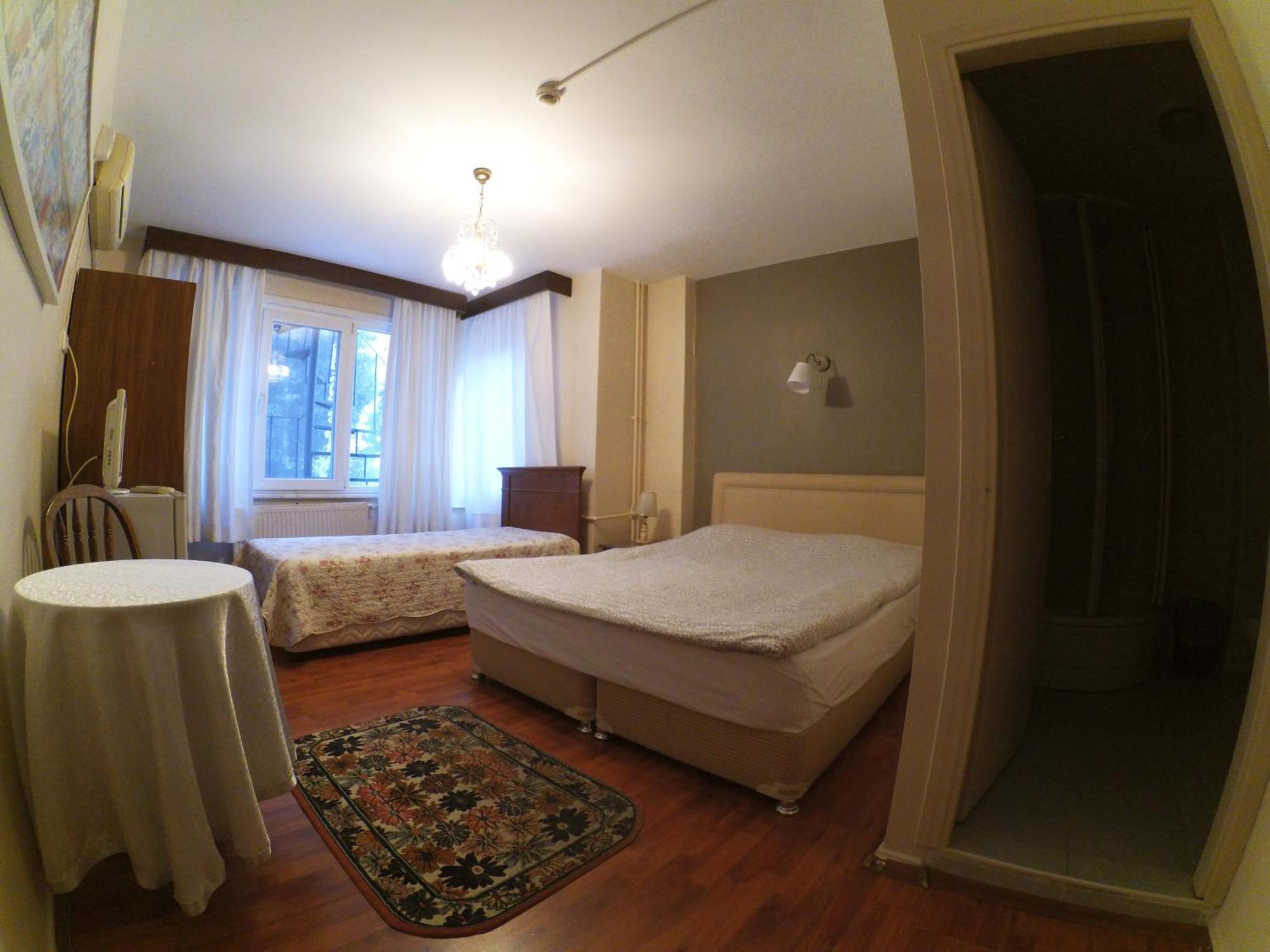 Berk Guest House - Grandma'S House Istanbul Room photo