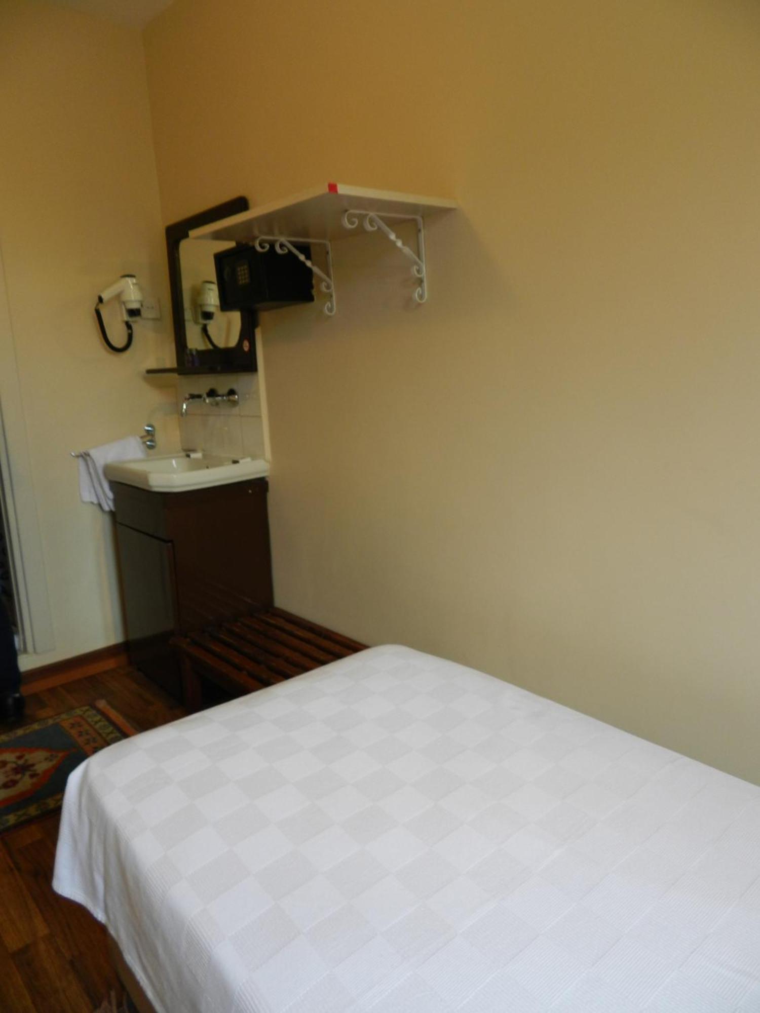 Berk Guest House - Grandma'S House Istanbul Room photo